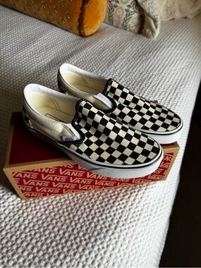 Vans Slip-On Checkerboard Sneakers - Black & White (NEW - IN ORIGINAL PACKAGING)